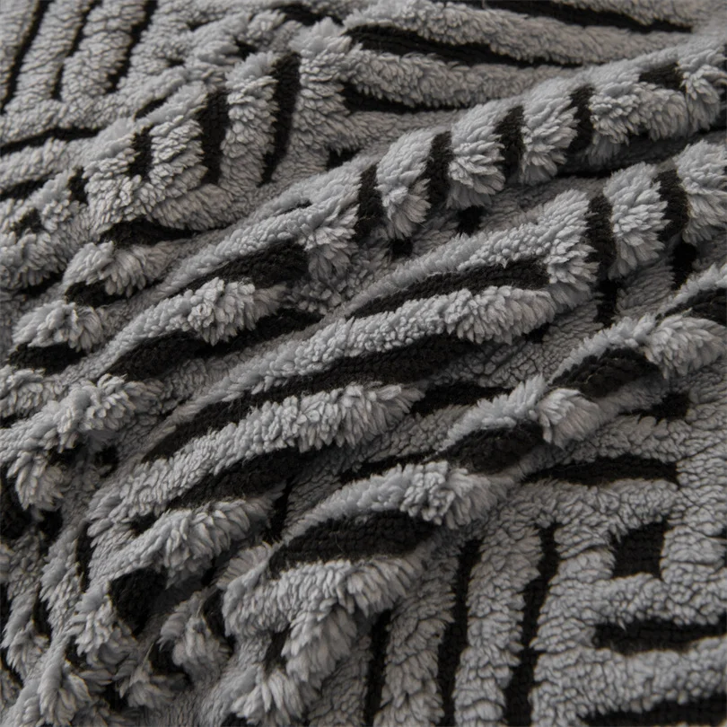 Fleece Plush Sofa Cover Cloth Thickne Anti-Slip Sofa Towel Geometric Style Couch Seat Cushion Cover Full Coverage Velvet Blanket
